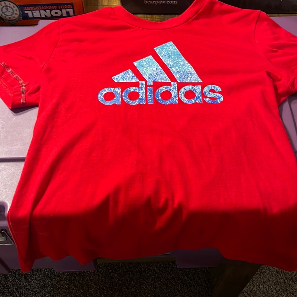 Adidas Tee shirt